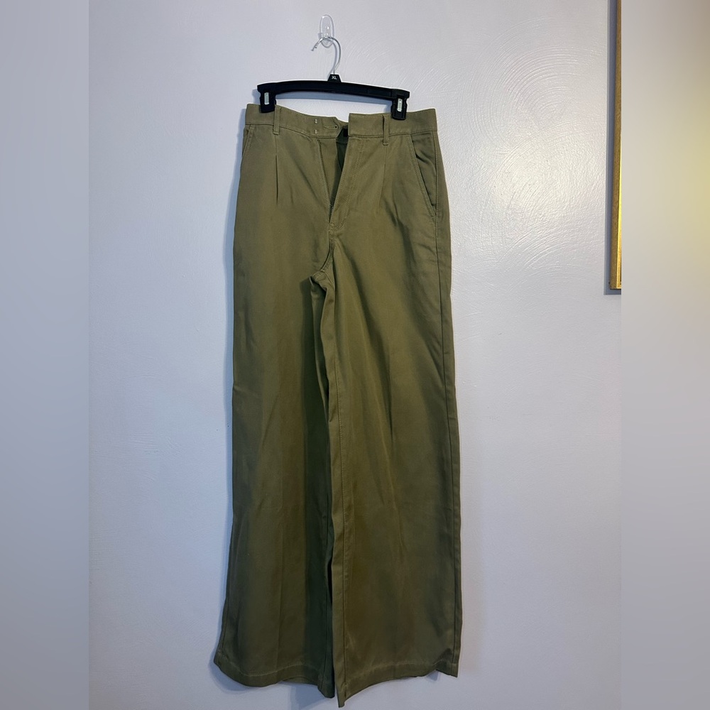 Express Super High Rise Wide Leg Olive Green Women’s  Trouser Pants Size 4
